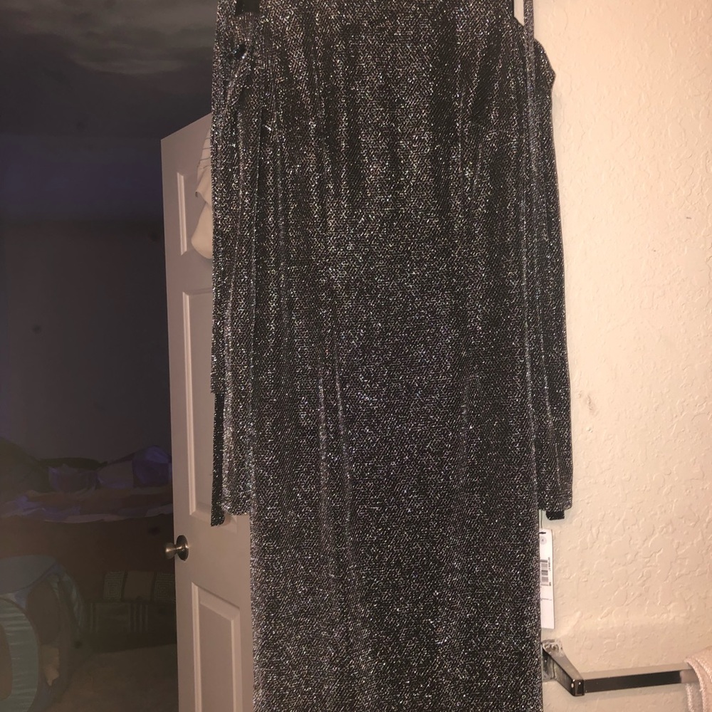 Maggie London women’s metallic dress US size 4